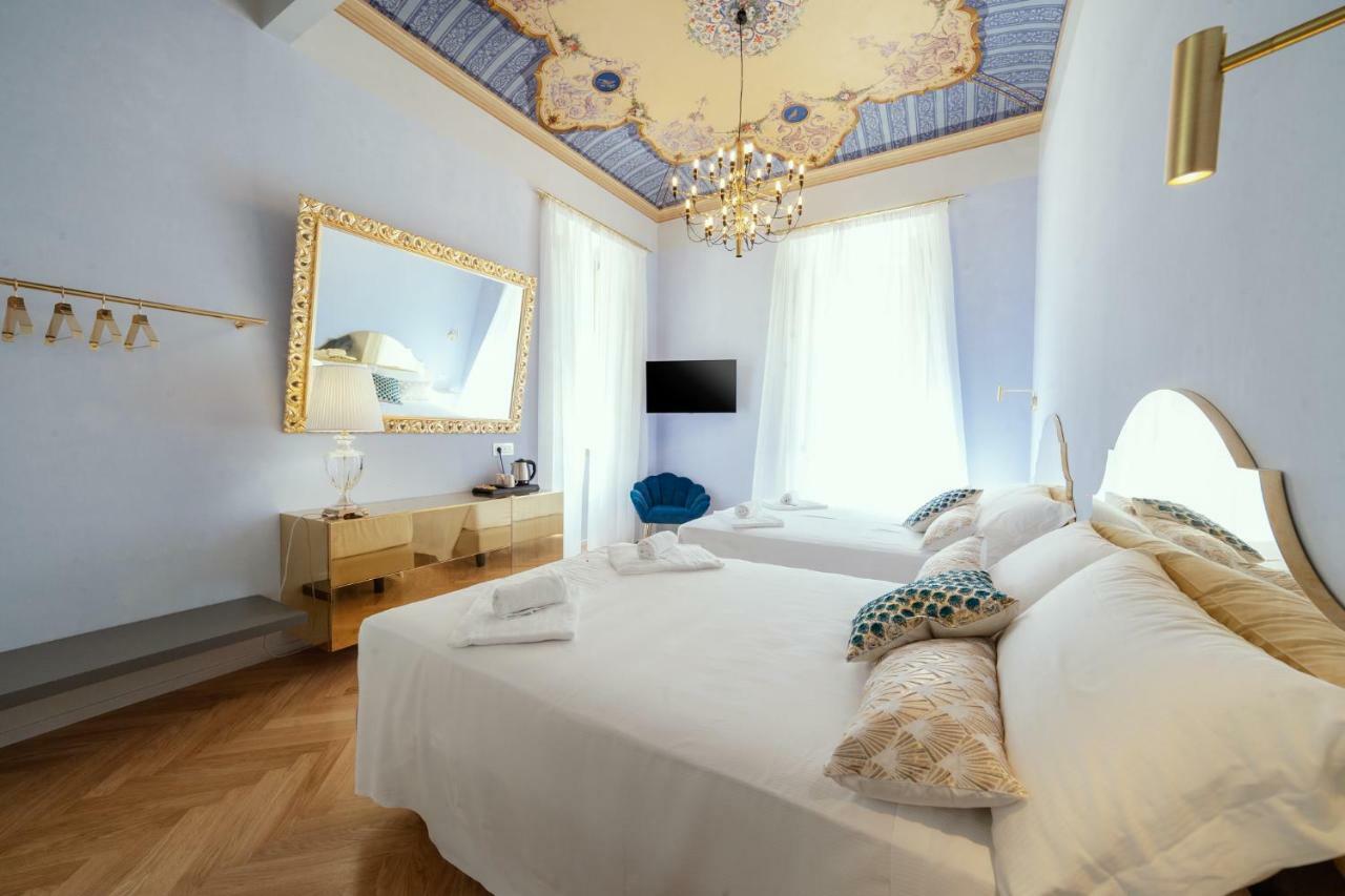 Palazzo Dei Grifoni - Luxury Suites - Сан Бенедето дел Тронто Екстериор снимка